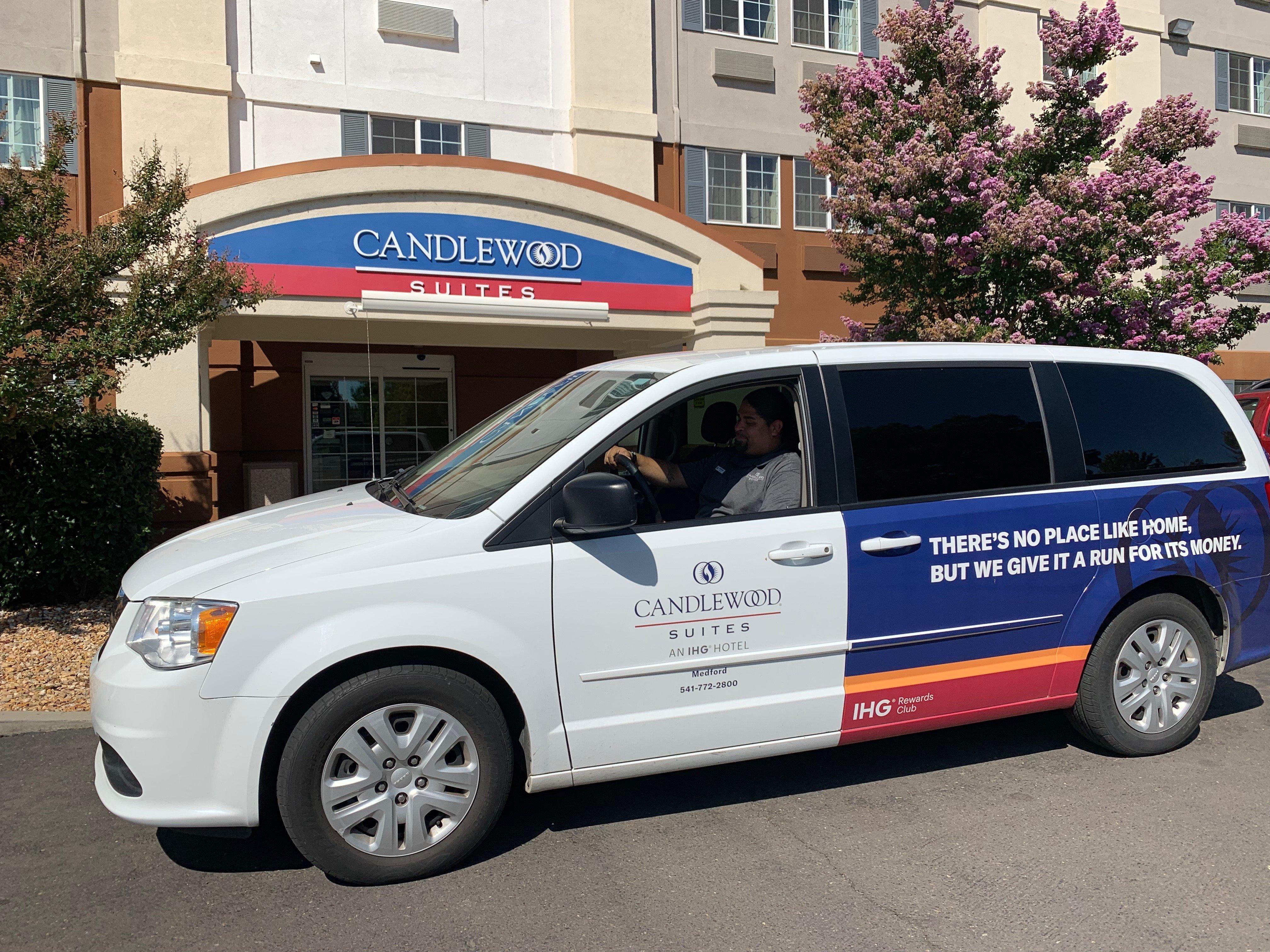 Candlewood Suites Medford By Ihg Экстерьер фото
