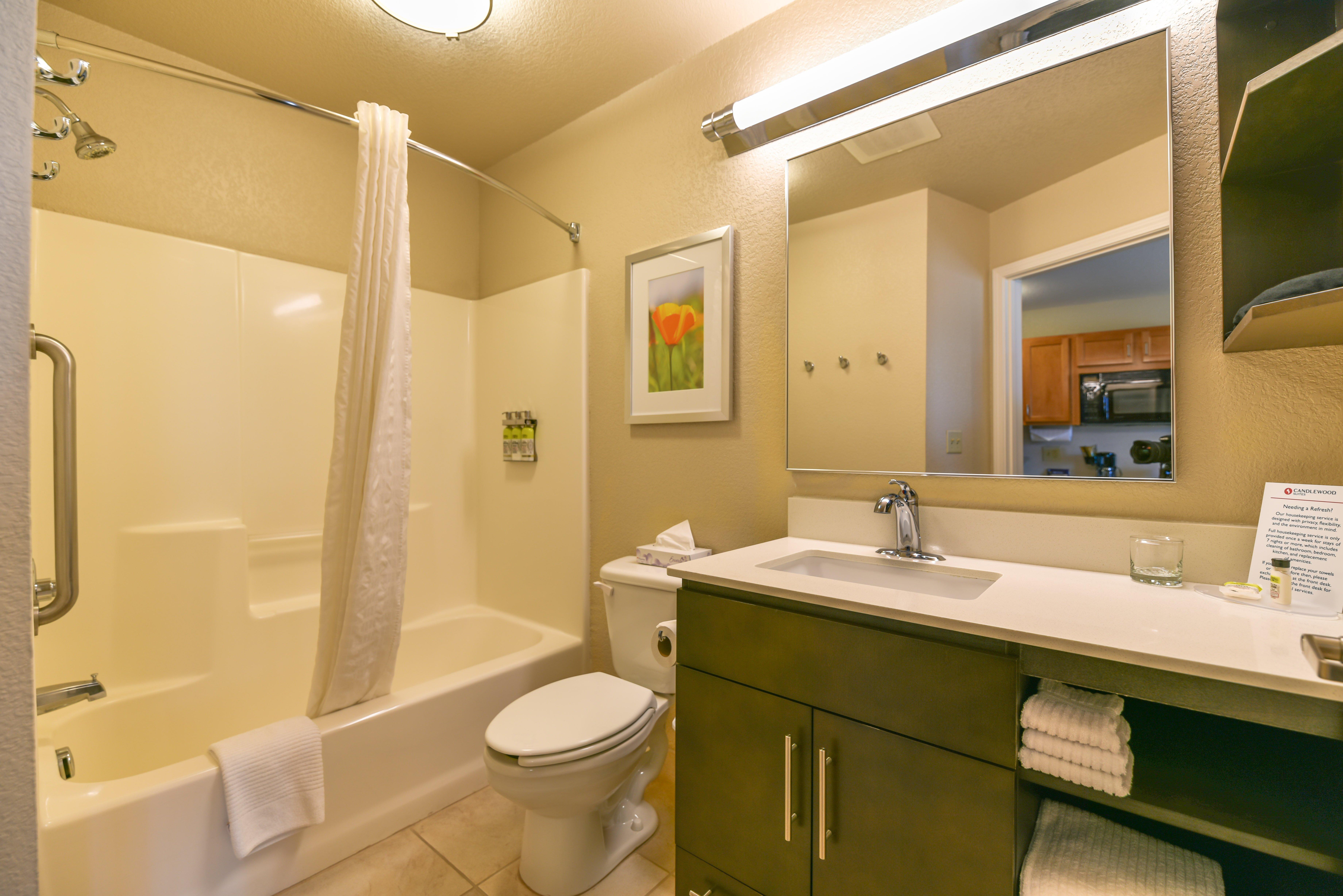Candlewood Suites Medford By Ihg Экстерьер фото